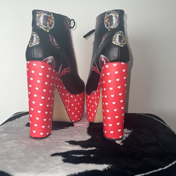 Vampire Kiss Vampire Lips Platform Boots Size 12 New Never Worn! - Picture 5 of 9
